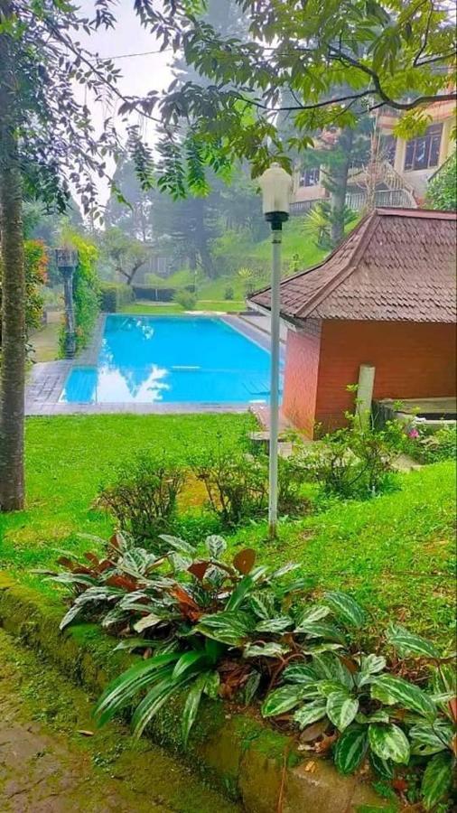 Villa Puncak Resort Cikundul Exterior foto